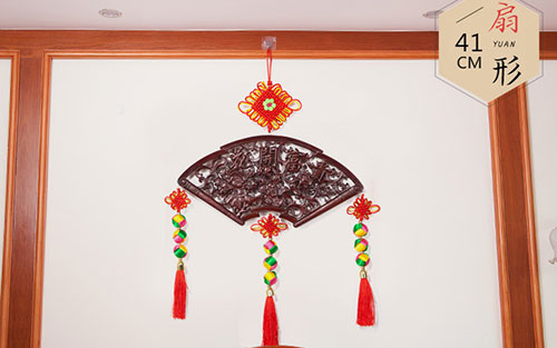 潮南中国结挂件实木客厅玄关壁挂装饰品种类大全